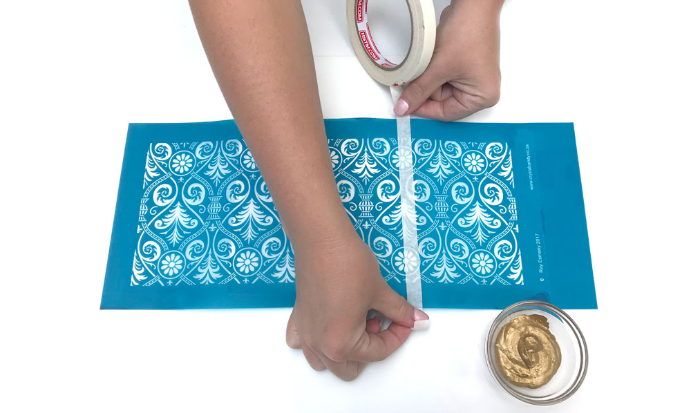 How to use Mesh Stencils The Blanc Canvas